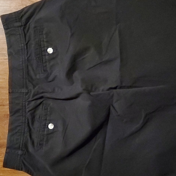 Christopher & Banks Signature Comfort Women's Black Shorts - Size 12 - Picture 4 of 8